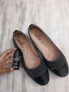 New Stylish Quilted Black Ballerinas