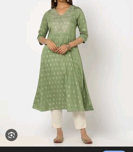 Elegant Green Embroidered Kurta