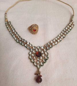 Exquisite Necklace and Ring Set