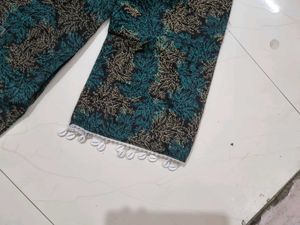comb pf 4 Embroidered Kurtas🥳💥