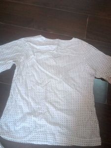 Chic White Dotted V-Neck Top