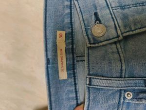Levis slim fit jeans