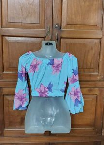 Floral Off-Shoulder Crop Top