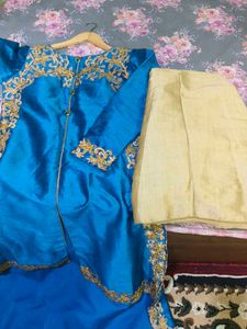 Elegant Blue Kurta Set with Gold Embroidery