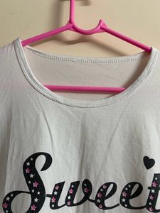 White T-shirt (women’s)