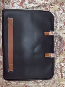 FREE TOTEBAG WITH IT!!Toshiba Laptop Sleeve Case