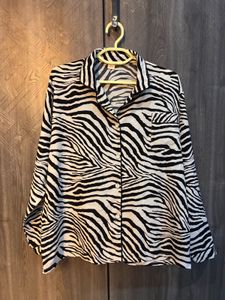 Stylish Zebra Print Button-Up Top