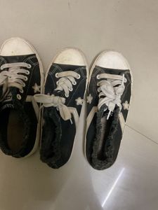 combo of 2 converse shoes