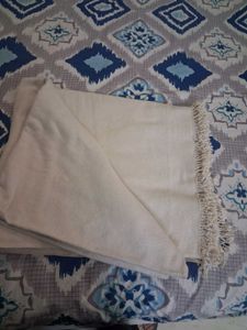 like blanket heavy Dari for winter...guarantee new