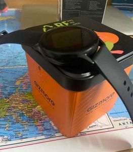 Gizmore Gizfit Glow Multifunctional Smartwatch