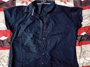 Black Shirt.