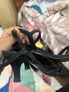 Stylish Black Heeled Sandals
