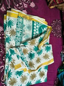 Beautiful Printed Saree paper 2time used