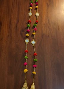 Festive Pom-pom door hanging