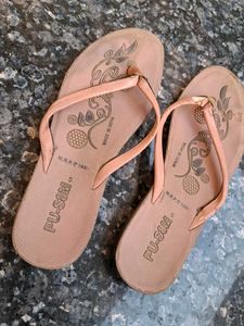 Casual Peach Floral Flip-Flops