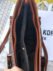 Michael Kors Black &amp; Gold Tote🖤💛