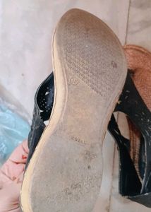 Stylish Black Cutout Flats