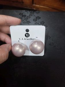 Pearl Studs