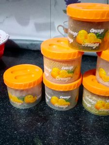 12 Kitchen Containers