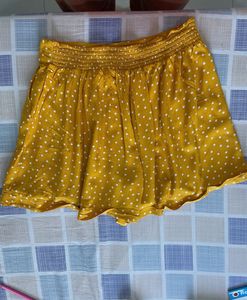 Yellow shorts
