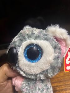 Ty kola plushie with sparkling eyes