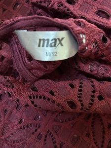 Chic Burgundy Lace Top