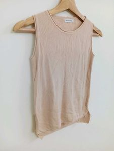 Sleeveless Round Neck Top
