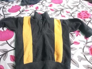 Vintage Black & Yellow Striped Pullover