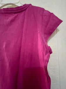 Beautiful Star Print Gap Tshirt In Good Condition