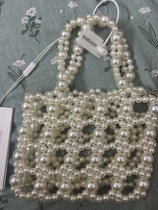 Elegant Pearl Beaded Handbag