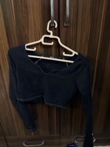 bonkers corner black fitted top