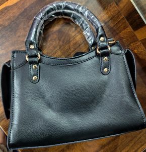 Iykyk Black Metal Detail Shoulder &amp; Sling Bag