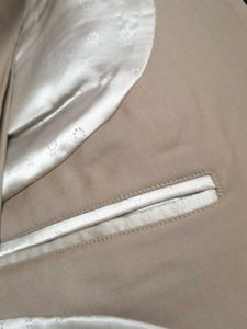 brand new👌📣42 &amp;32Classic Tan Suit for Sale