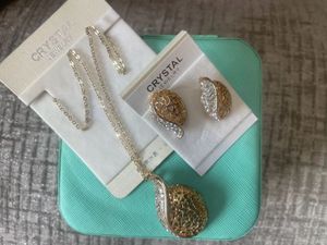 Crystal Jewelry Set: Necklace & Earrings
