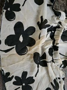 Floral Print Flowy Top