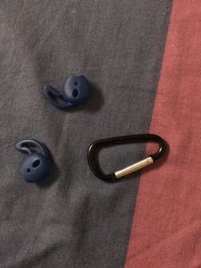 Airpod 1 and 2 Cover.