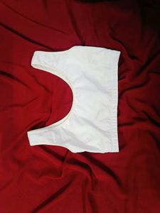 🇳🇿💫🎀Comfortable White Sports Bra