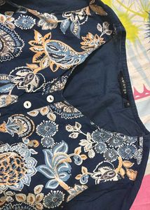 Elegant Floral Print Kurta