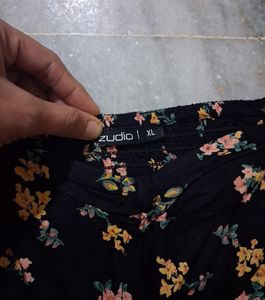 Floral Print Puff Sleeve Top