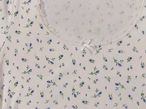 H&amp;M Cute Floral Crop Top