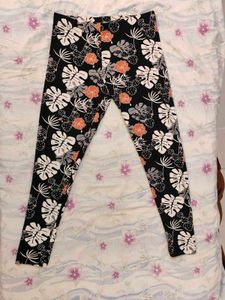 Black Printed Stretchable Legging