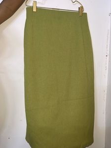 Ribbed Midi Skirt - Olive Green