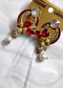 Stunning Red &amp; Pearl Fashion Earrings