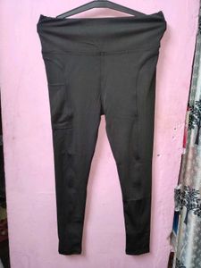 Black Active Leggings with Pockets