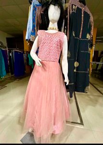 Gown For Girls Age 6-8Years..