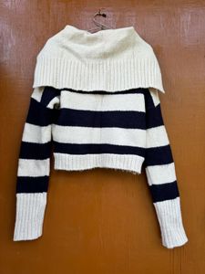 Sale for today only Korean Blue &amp; Beige sweater