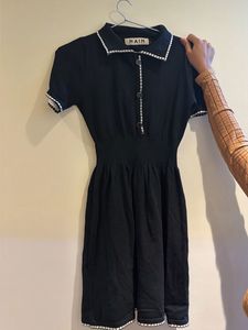 Chic Black Collared Dress