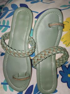 Women Fancy Slip-on Flat Sandals