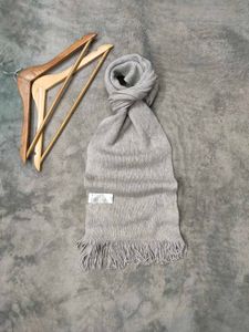 Uniqlo Soft Grey Scarf