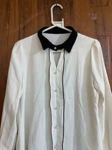 Chic White &amp; Black Collared Blouse